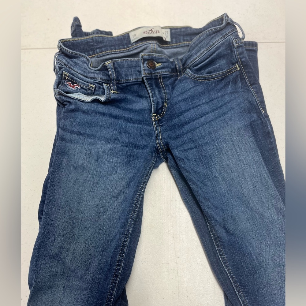 Hollister Skinny Jeans. Size 5 Regular.
